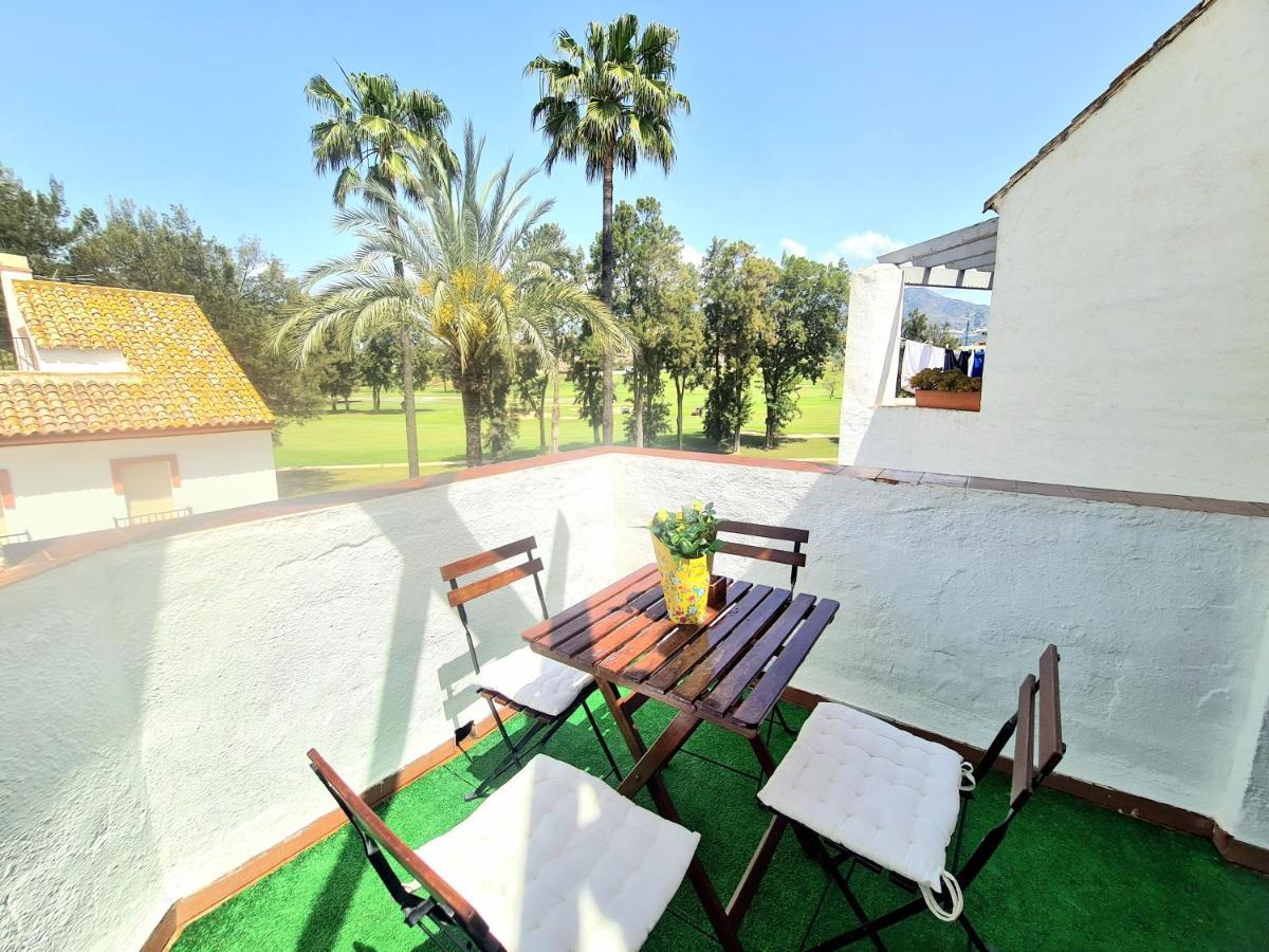 شقة فوينخيرولا  في Apartamento Con Vistas Al Campo De Golf Y Piscina المظهر الخارجي الصورة