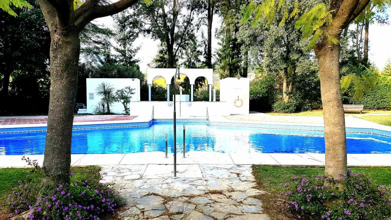 شقة فوينخيرولا  في Apartamento Con Vistas Al Campo De Golf Y Piscina المظهر الخارجي الصورة